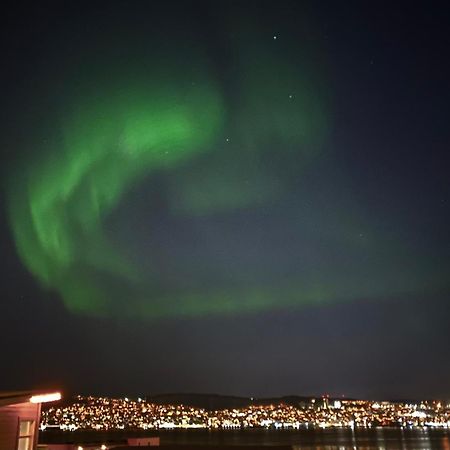 Polar Cozy Apartment - With View And Free Parking Tromsø Kültér fotó