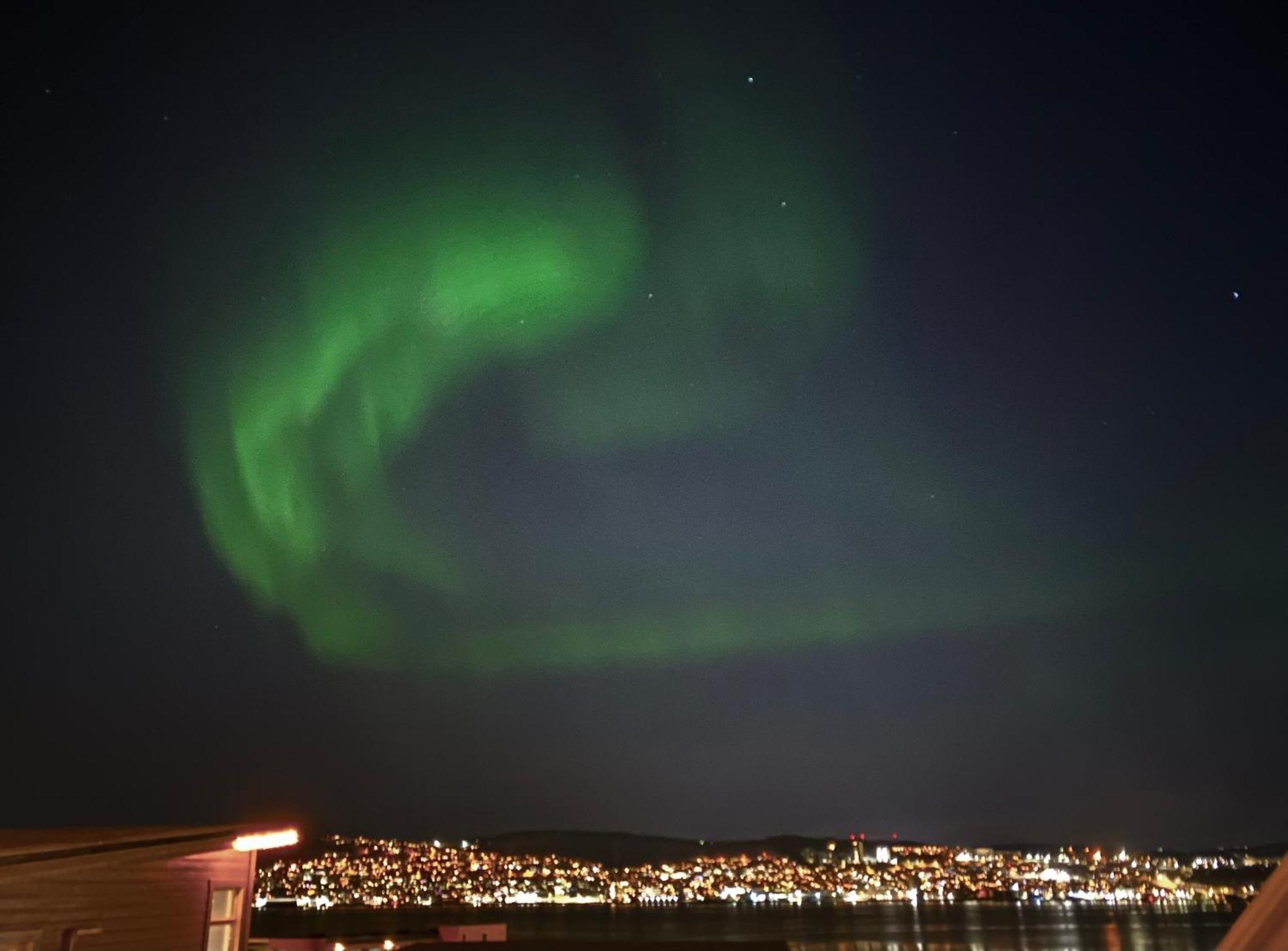 Polar Cozy Apartment - With View And Free Parking Tromsø Kültér fotó